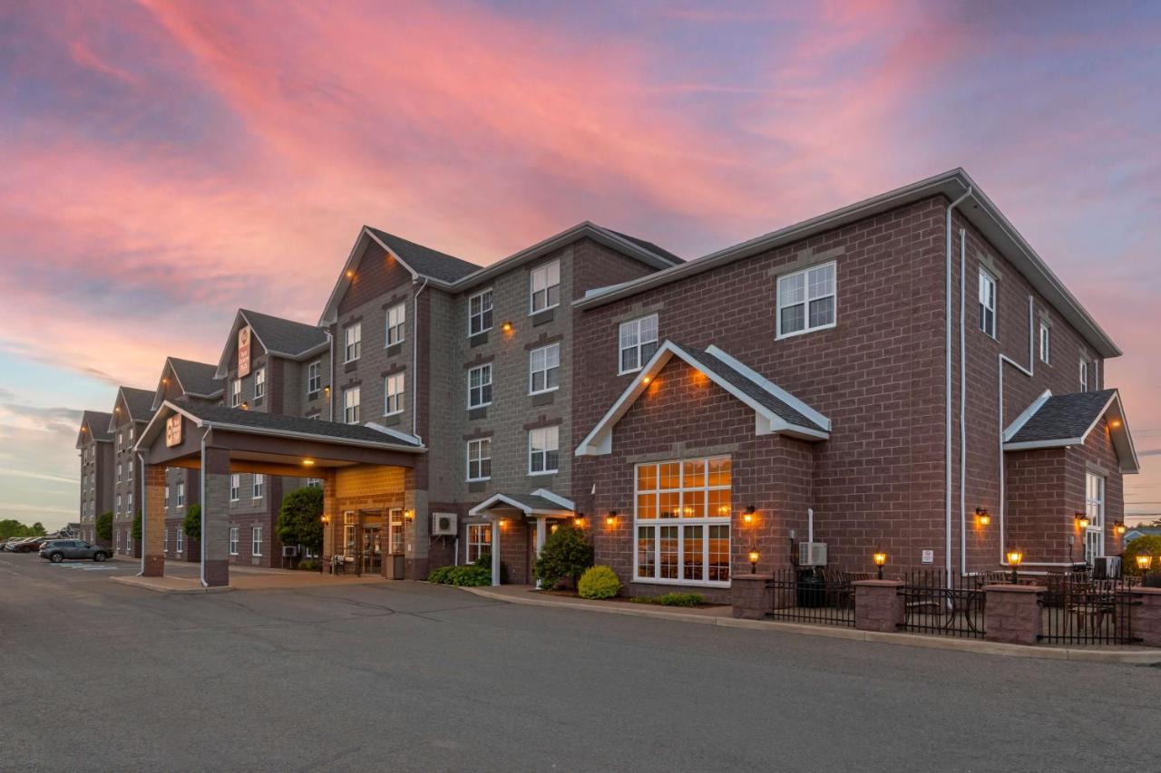 Best Western Plus Fredericton Hotel & Suites Exterior foto